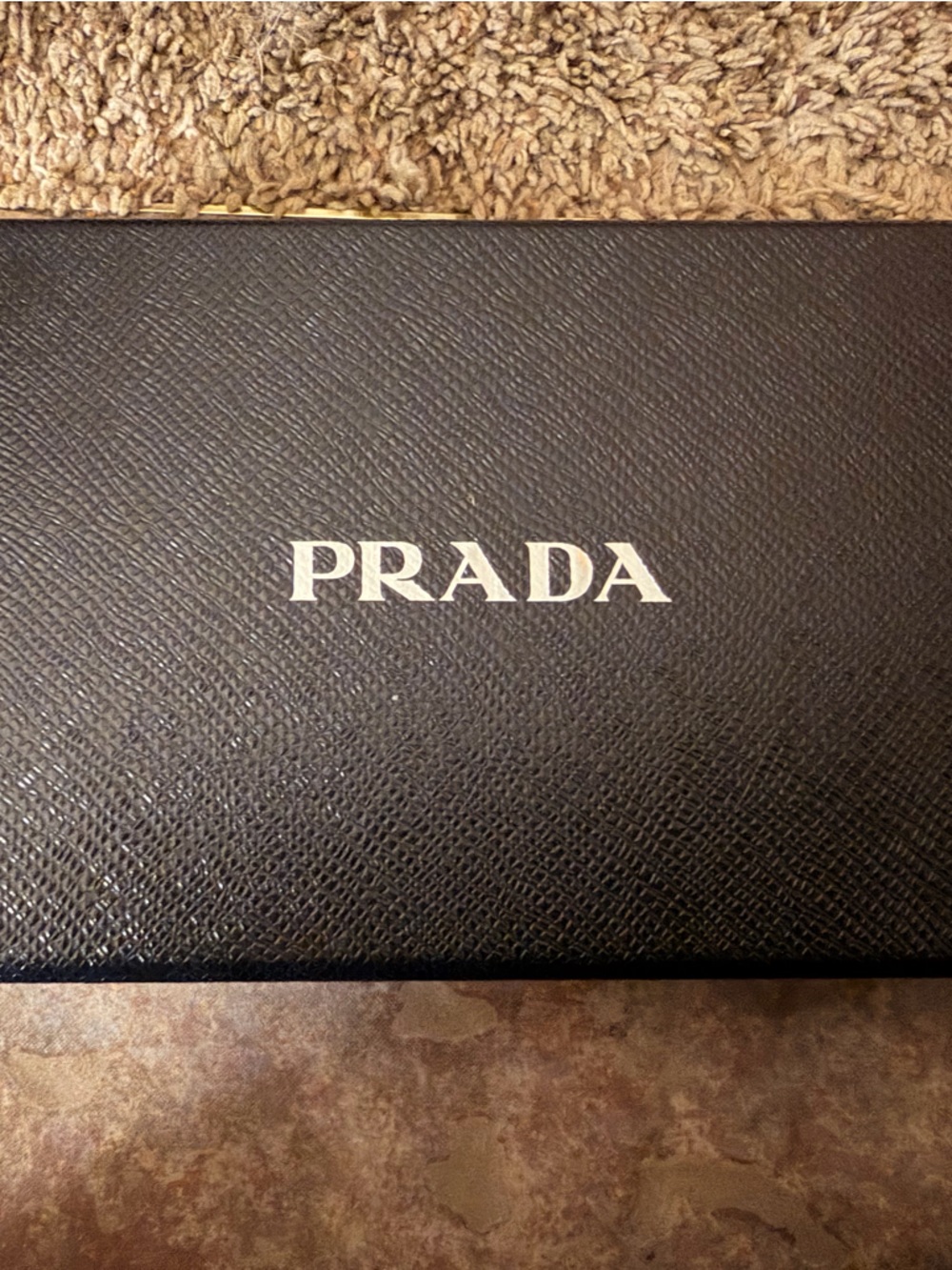 Authentic Prada Pink Wallet with Bow - Picture 10 of 10